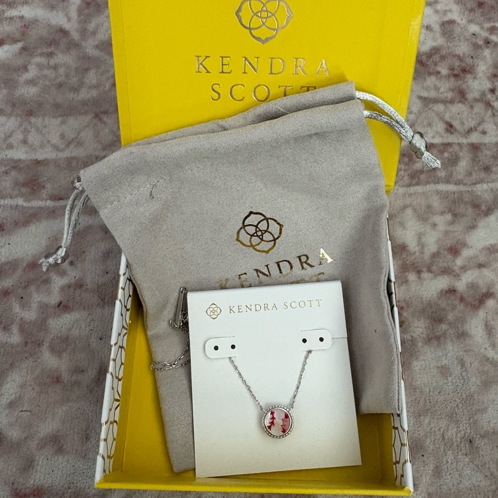 Kendra Scott Silver and Pink Dainty Necklace